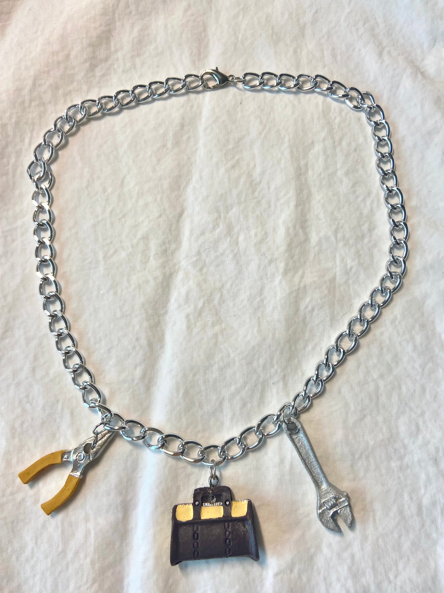 Hardware chain necklace chain necklace in multiple styles