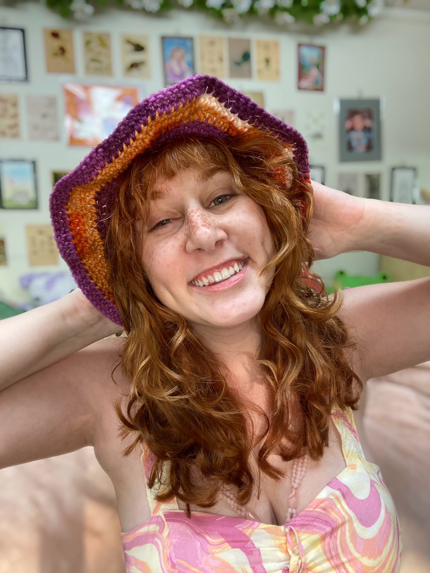 Lesbian pride bucket hat