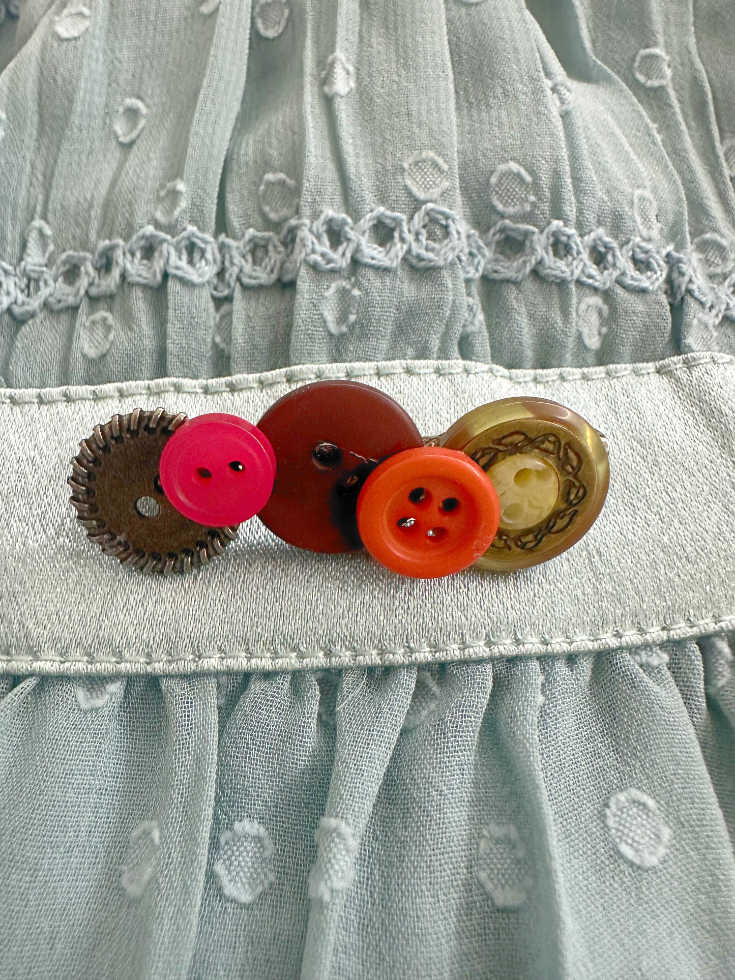 Large magic button pins