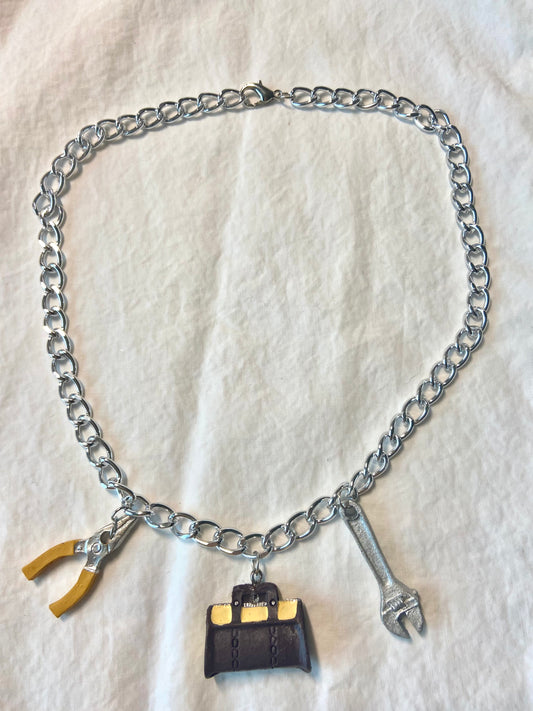 Hardware chain necklace chain necklace in multiple styles